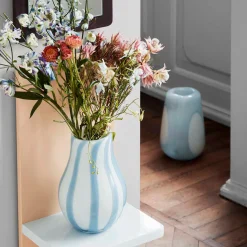 Broste Copenhagen Ada Stripe vase 15,5 x 22,5 cm, Air Blue Fyrklövern