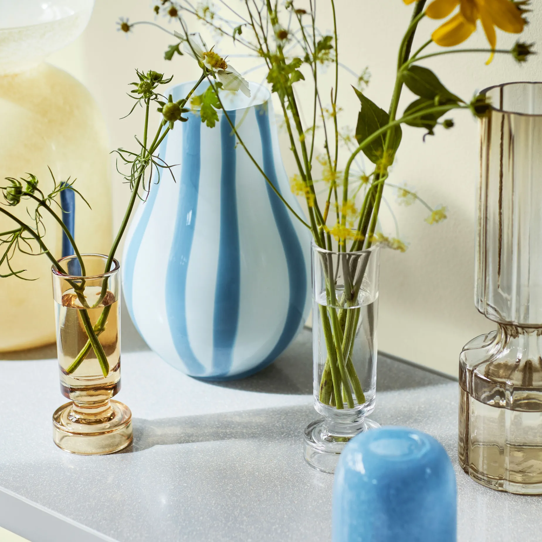 Broste Copenhagen Ada Stripe vase 15,5 x 22,5 cm, Air Blue Fyrklövern