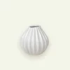 Broste Copenhagen Wide vase 15 x 15 cm, Ivory Fyrklövern