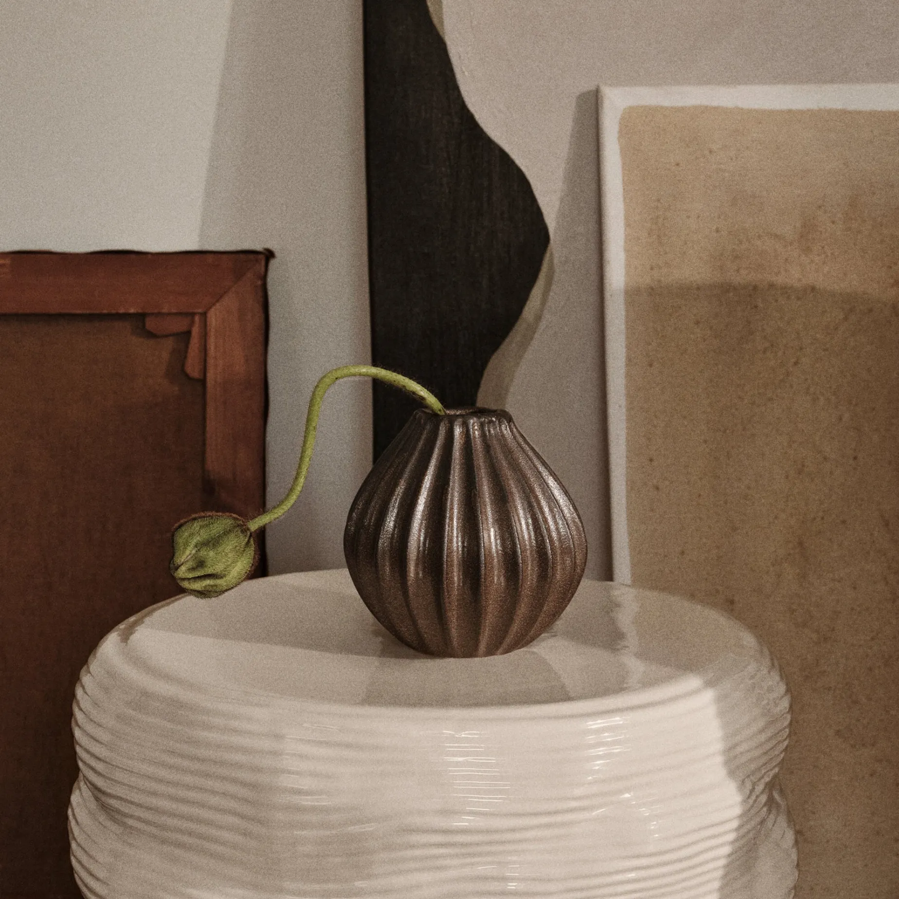 Broste Copenhagen Wide vase 15 x 15 cm, Antique Brown Fyrklövern