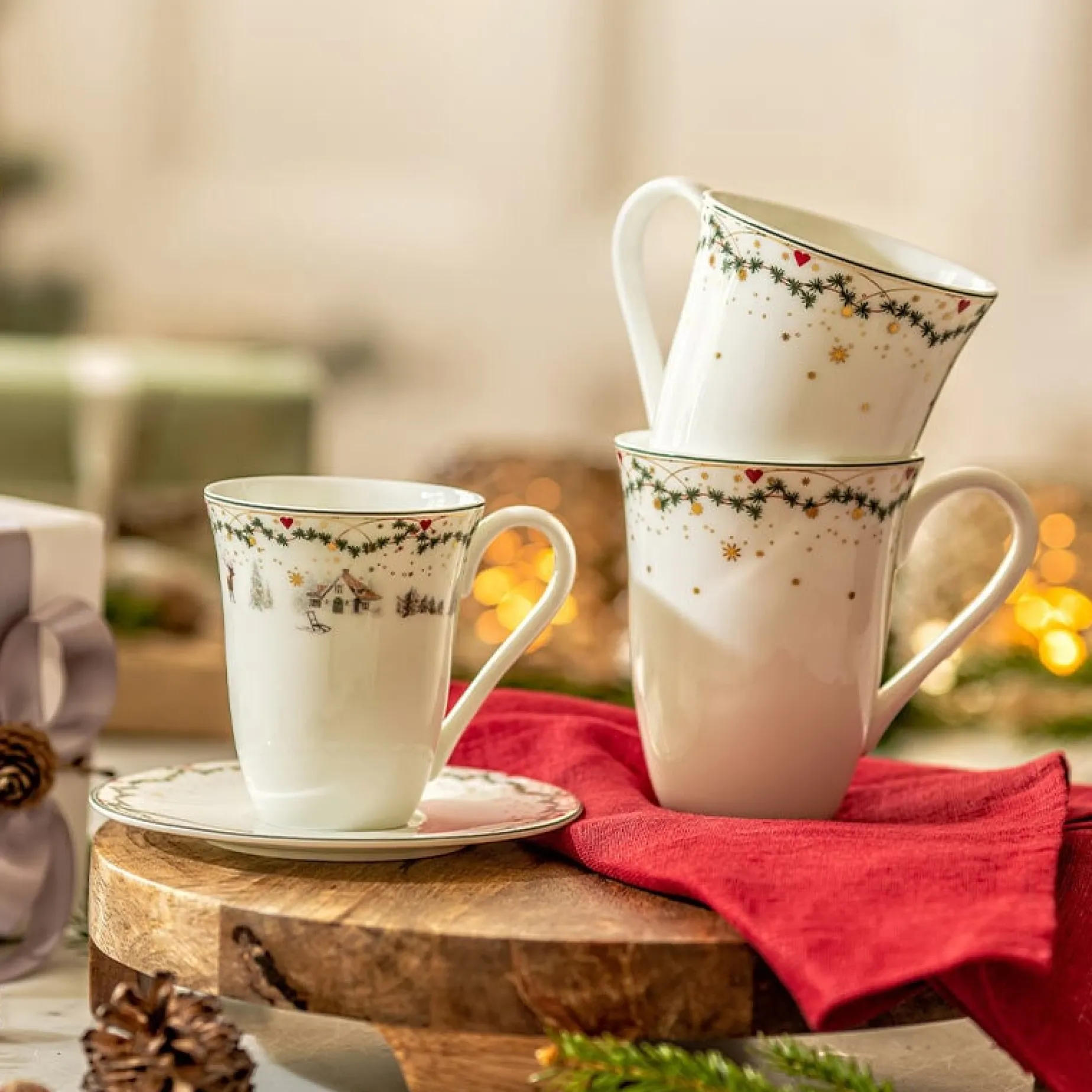 Juleminner kaffekopp med underfat 20 cl, Minner Fyrklövern