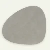 Lind DNA Curve bordbrikke nupo 37 x 44 cm, Light Grey  Fyrklövern