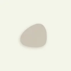Lind DNA Curve glassbrikke nupo 11 x 13 cm, Oyster White Fyrklövern