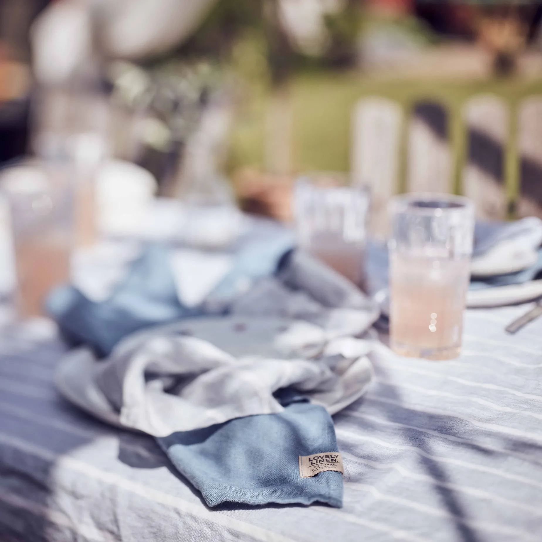 Lovely Linen Misty duk 145 x 250 cm, Stripe Sky Fyrklövern