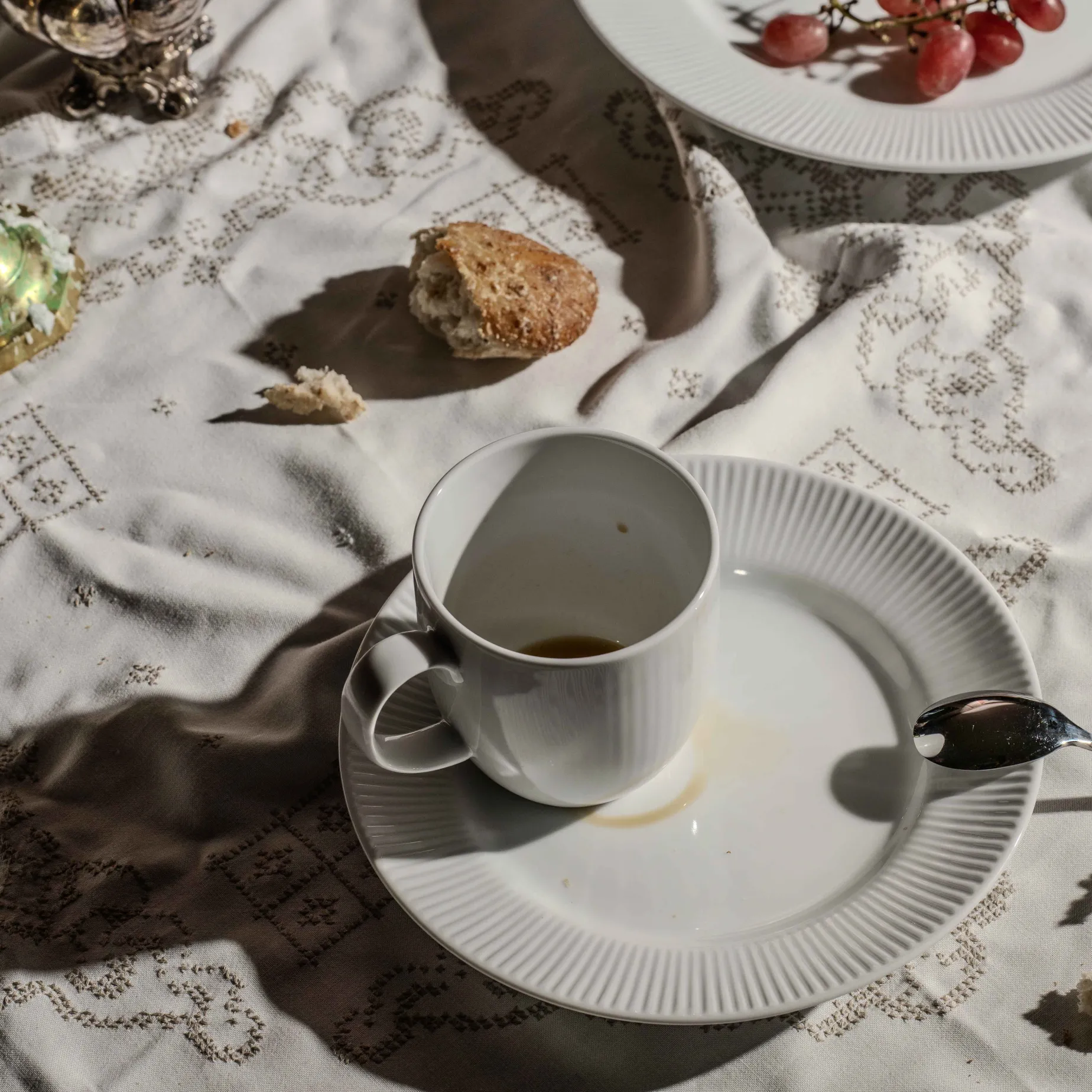 Nordic Dawn frokostsett i 12 deler, Glimt Fyrklövern