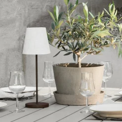 Watt & Veke TYRA bærbar LED-lampe 37 cm Fyrklövern